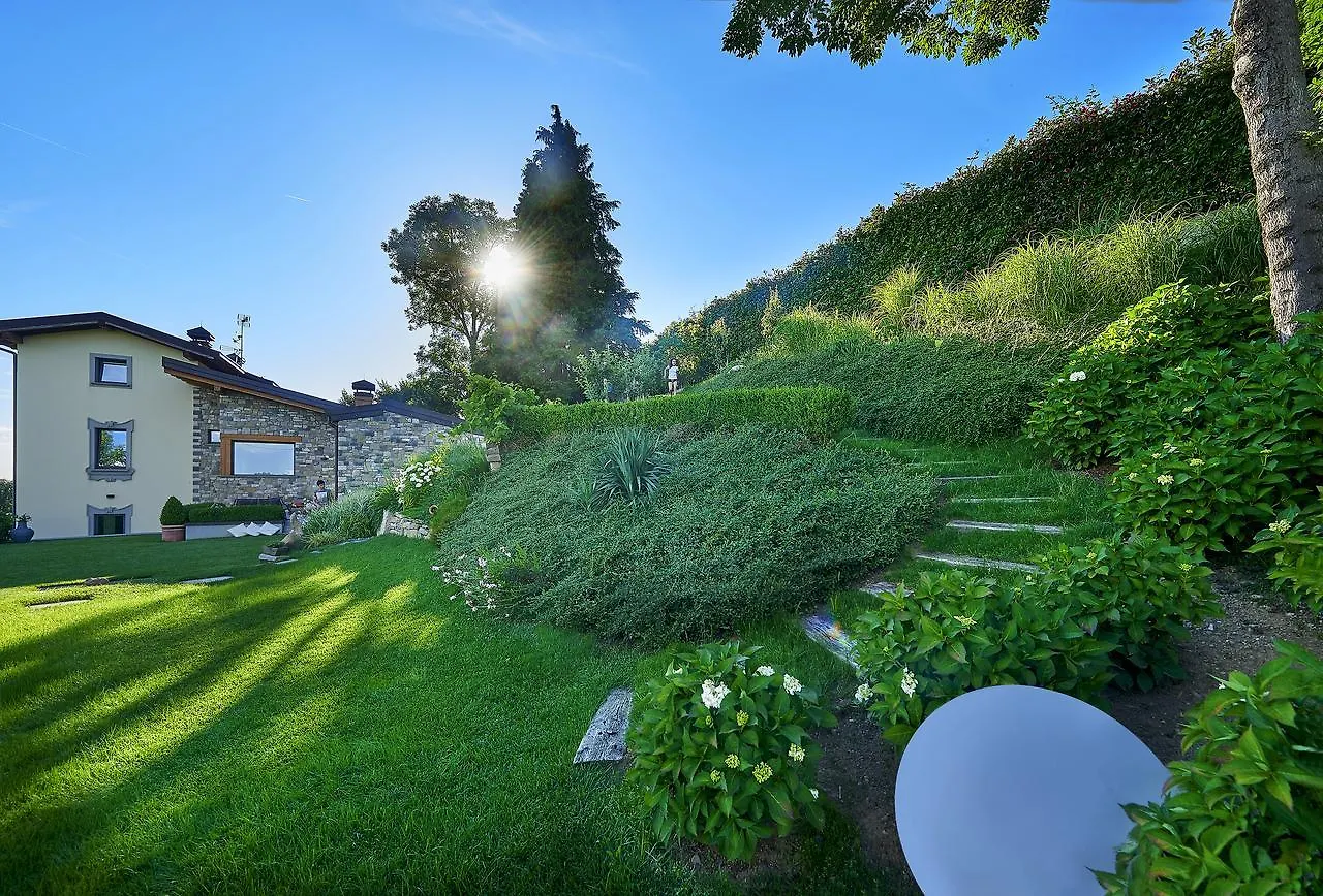 Luna Del Colle B&B Colle Brianza Italy