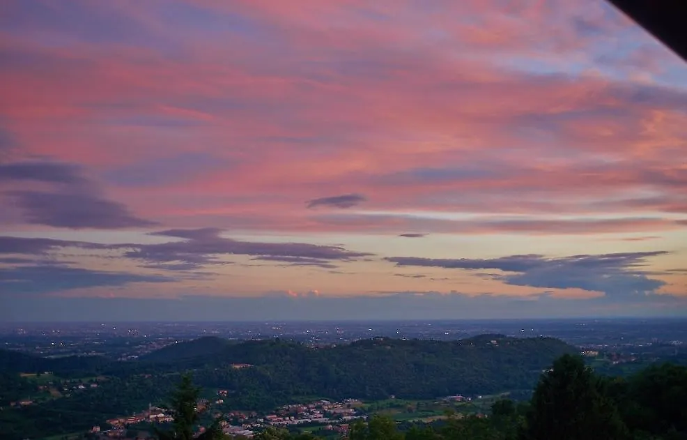 Luna Del Colle B&B Colle Brianza Italien